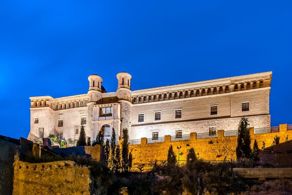 Hospederia Palacio Papa Luna Illueca Exteriör bild